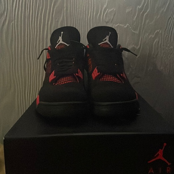 Jordan 4 Red Thunder Size 13 Mens - Picture 1 of 5